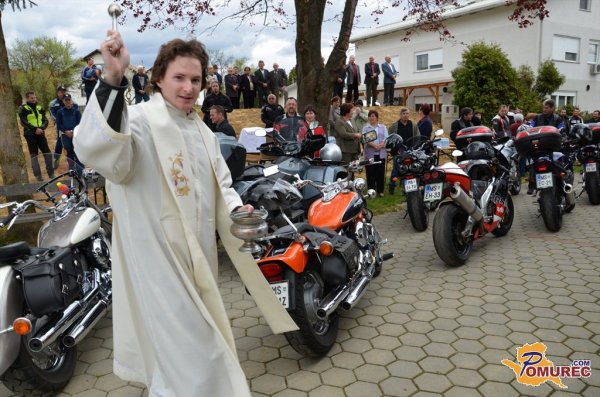 FOTO: Blagoslov motoristov in motorjev v Kuzmi